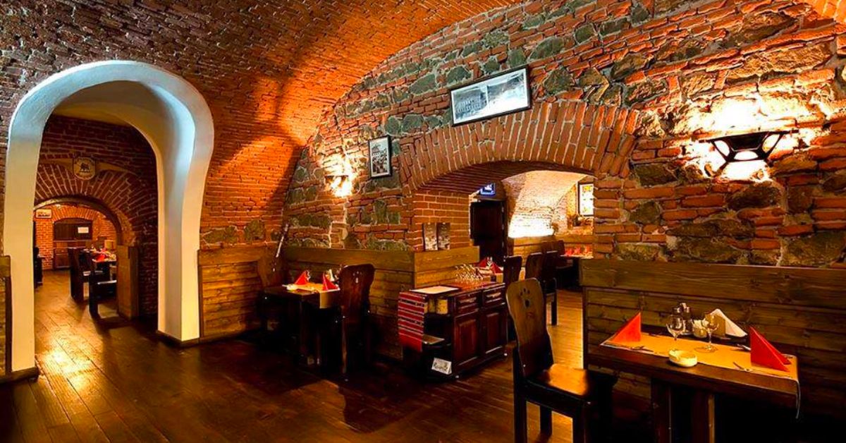 Top 10 Restaurante în Brașov [Ghid Complet 2026]