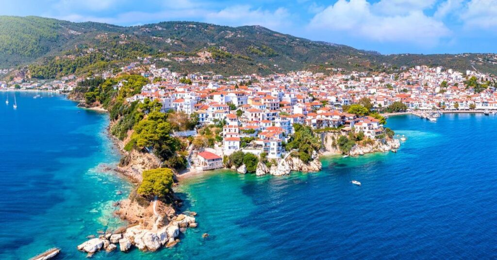 Skiathos cea mai frumoasa destinatie in Grecia