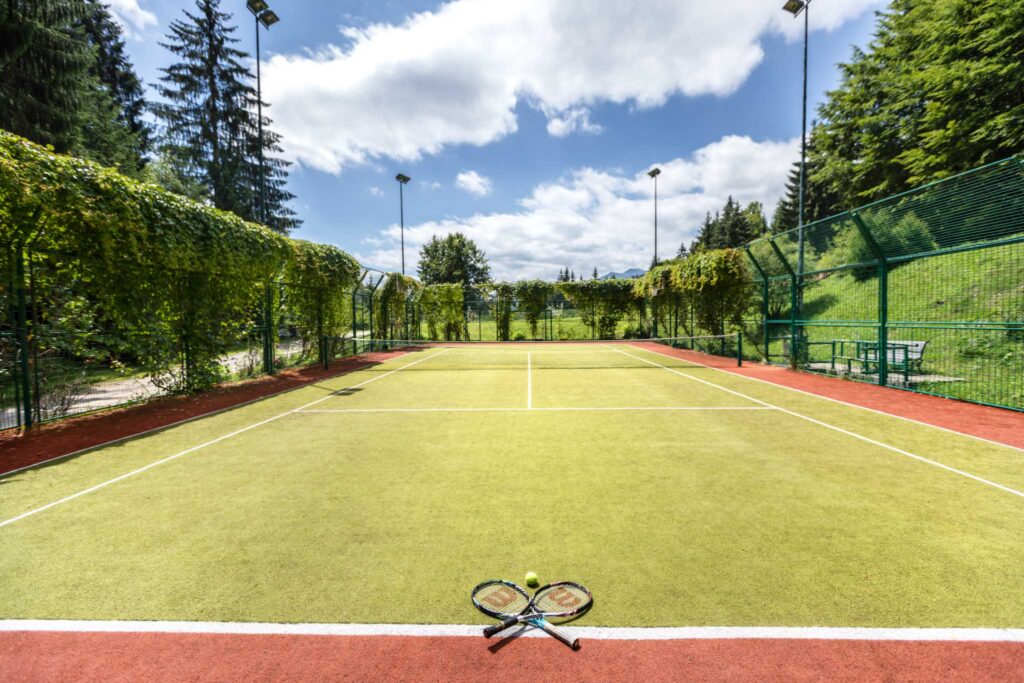 hadar chalet teren de tenis de camp