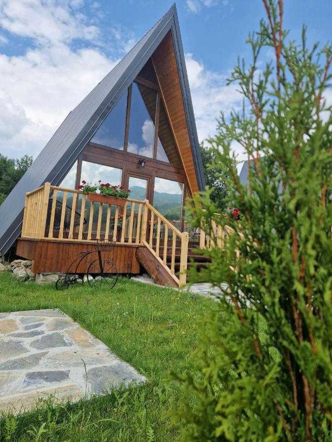 Doka Valea Sebesului A-Frame de inchiriat pentru 2 persoane exterior