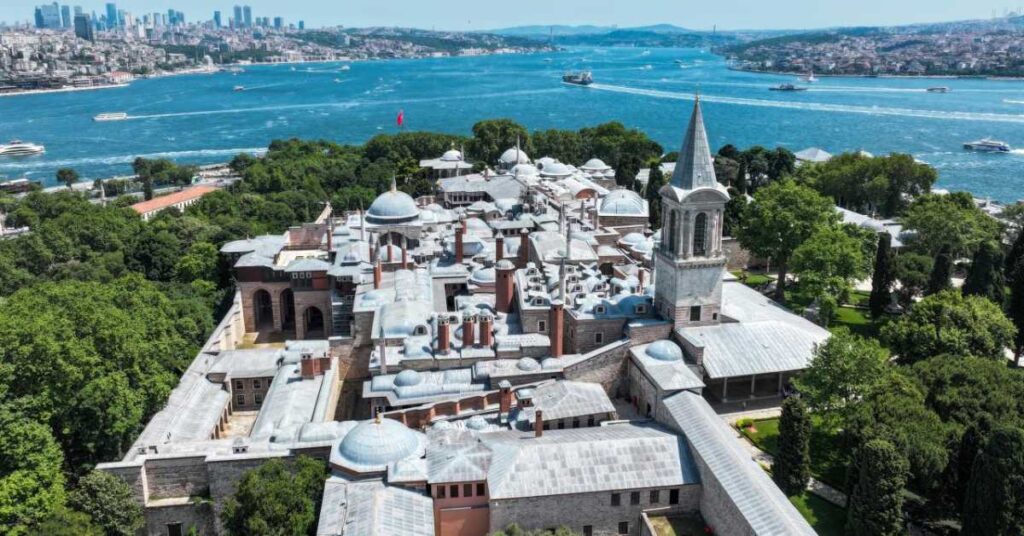 cele mai frumoase locuri de vizitat in Istanbul Palatul Topkapi (Topkapı Sarayı)