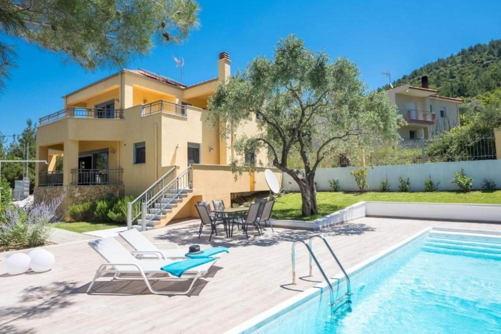 Louloudis Pool Villa cu piscina in thassos