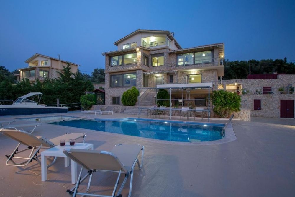 Silencio Villas - vile izolate cu piscină și vedere panoramică