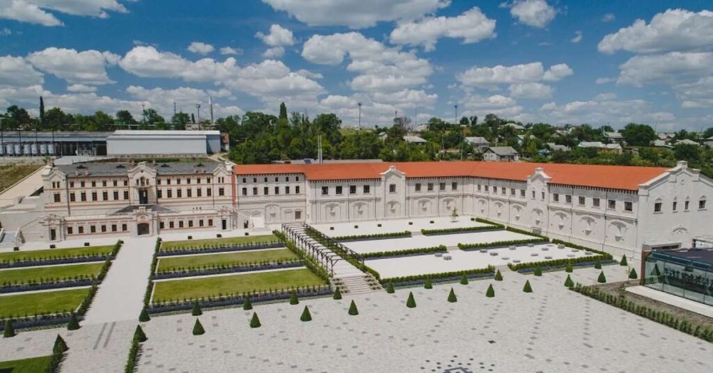 locuri de vizitat în Moldova Castel Mimi