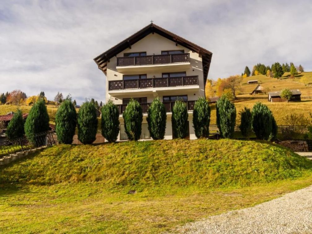 Vila Bucegi Panorama din Moieciu de Sus, cu vedere spre Bucegi