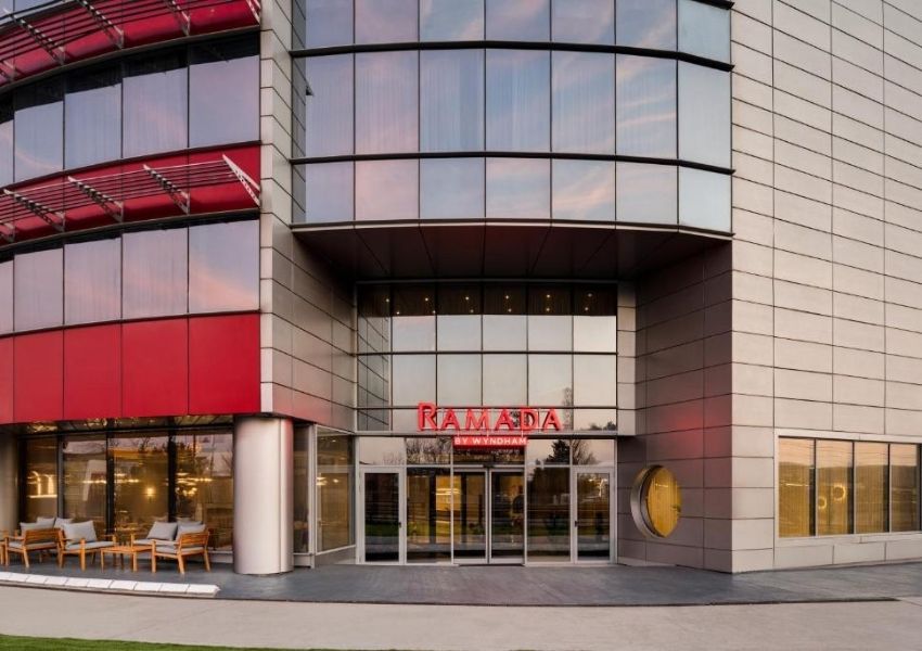 Ramada by Wyndham Bucharest Otopeni Airport
